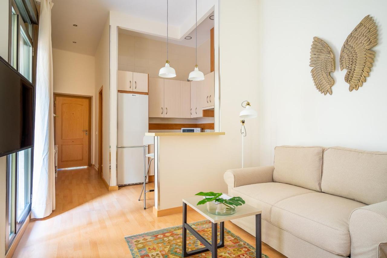 Homeabout Fresca Apartment I مالقة المظهر الخارجي الصورة