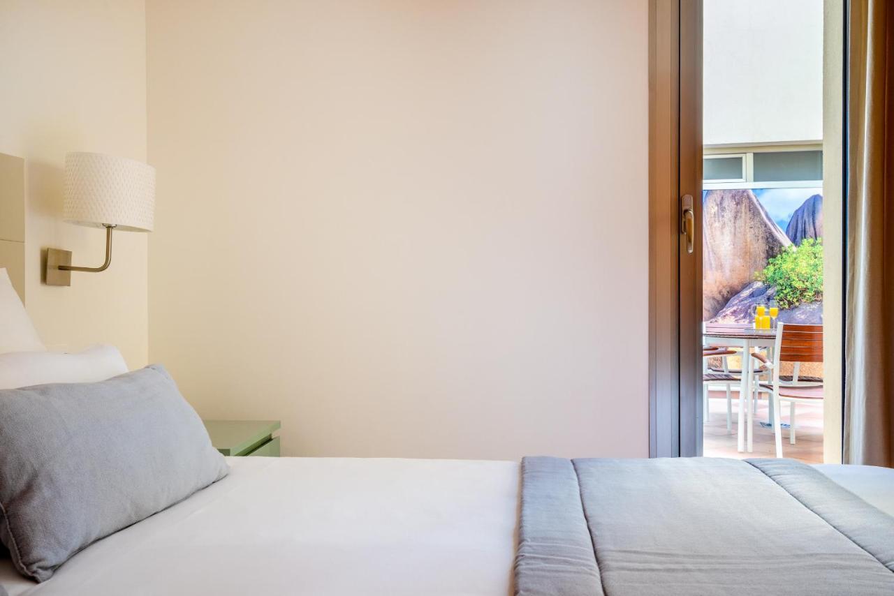 Homeabout Fresca Apartment I مالقة المظهر الخارجي الصورة