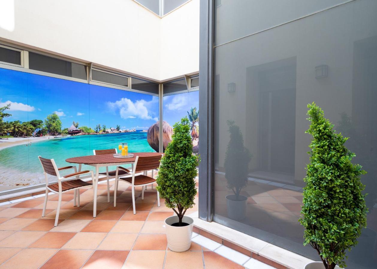Homeabout Fresca Apartment I مالقة المظهر الخارجي الصورة